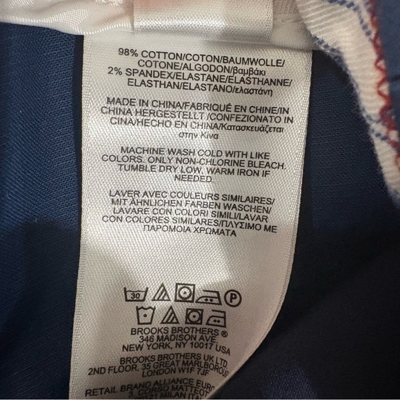 Brooks Brothers Women’s Sz 2 Navy Anchor Button Shirts Rolled Hem Nautical - Picture 8 of 8